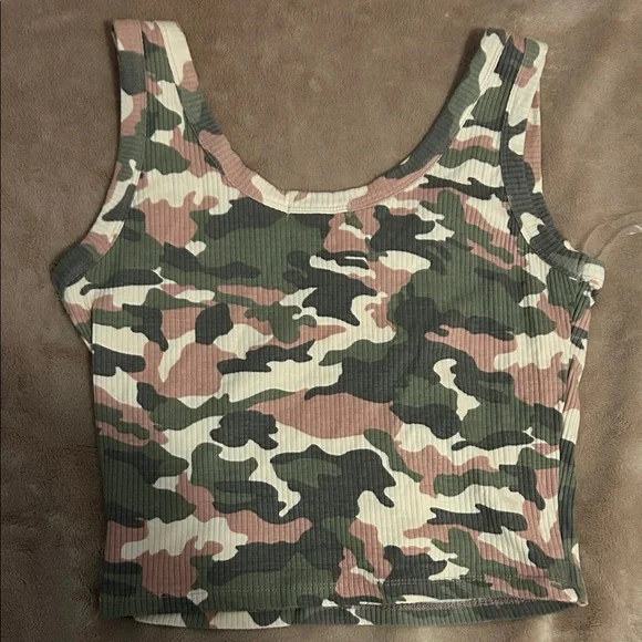 Heart & Hips Camouflage Ribbed Tank Top - Picture 3 of 3